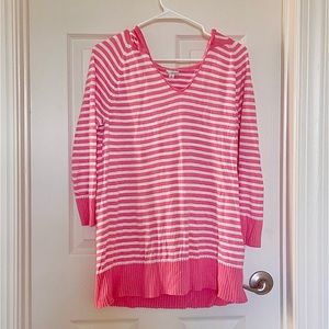 Gap apple blossom used/like new women’s pull over cover up thin knit summer top